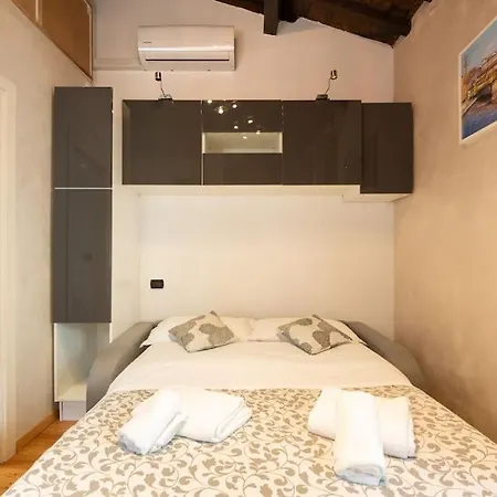 Off Keys Of Italy - Guantomono 15 - Monolocale Conveniente E Centralissimo Apartmán *