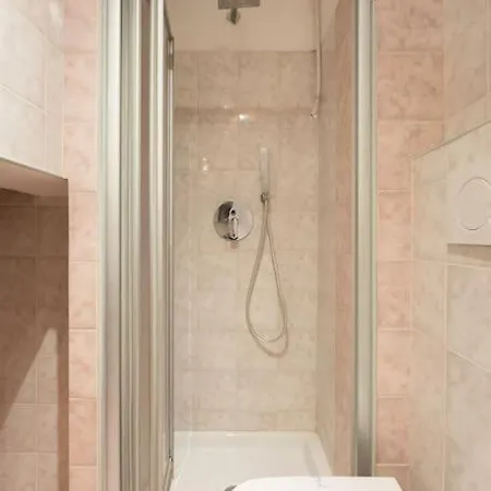 Apartment Keys Of Italy - Guantomono 15 - Monolocale Conveniente E Centralissimo